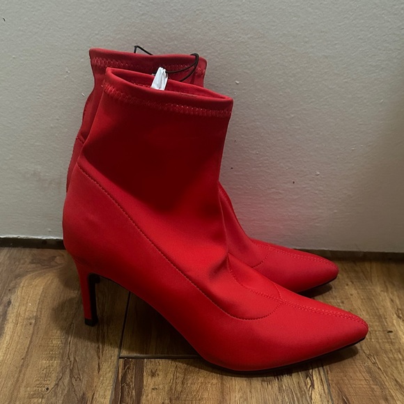 A New Day “Cady” Red Stiletto Sock Ankle Booties - Picture 5 of 7